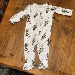 Caden Lane 3-6 months zipper footie pajamas